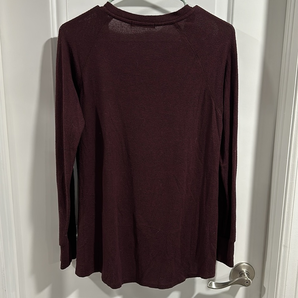 Gibson Maroon Sweater Size Medium - Picture 5 of 5